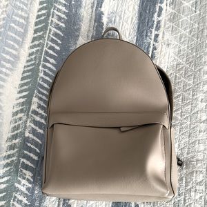 Very lightly used, extremely versatile, traveling, backpack.